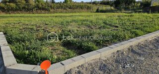  Terrain à vendre 838 m²