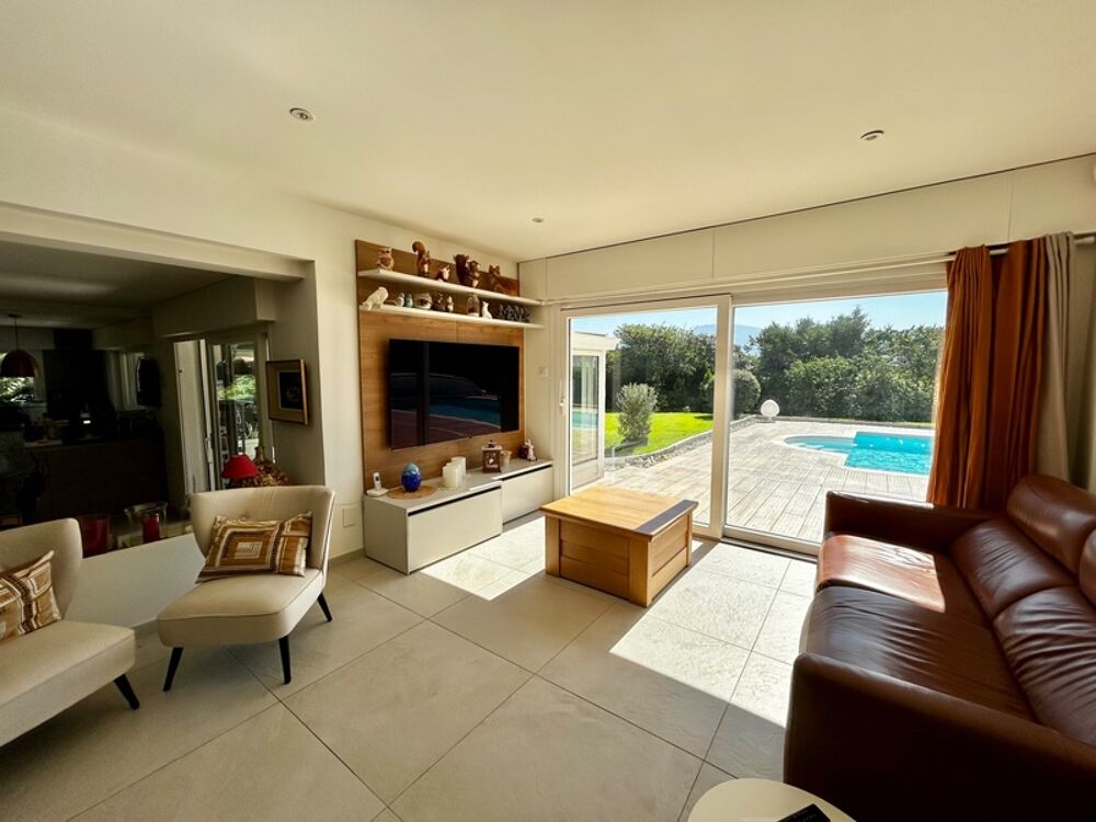 � vendre  Villa Contamine-sur-Arve (74130)