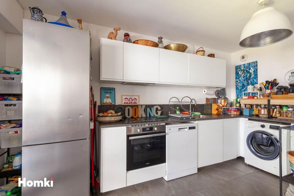Appartement T4 de 93 m² à Marseille 13008, Avenue du Prado