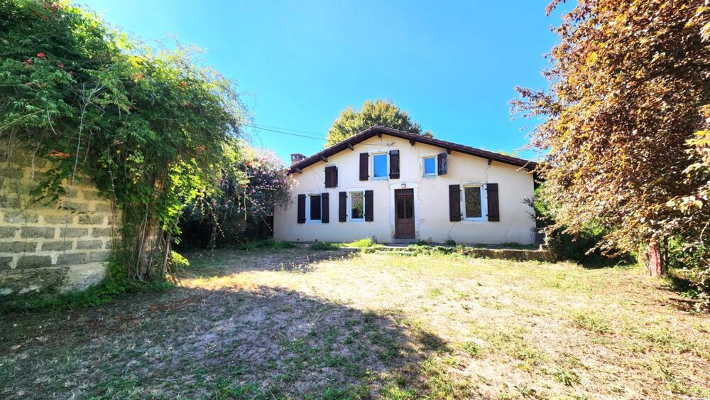 Vente Maison Ancien corps de ferme - 3 hectares de terrain - Dépendances Mugron