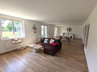  Propri�t�/ch�teau � vendre 6 pi�ces 163 m�