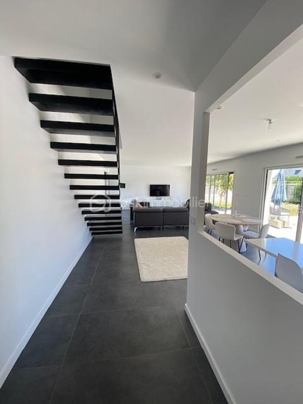 Maison contemporaine 6 pièces 141 m2