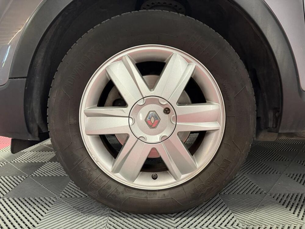 Captur 1.5 dCi eco2 90 cv Business 2014 occasion 74330 Poisy