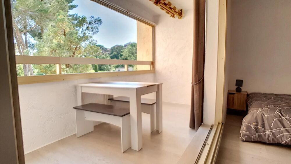 Location Appartement 2 pièces 25 m2 Location à l'année meublé Sainte maxime