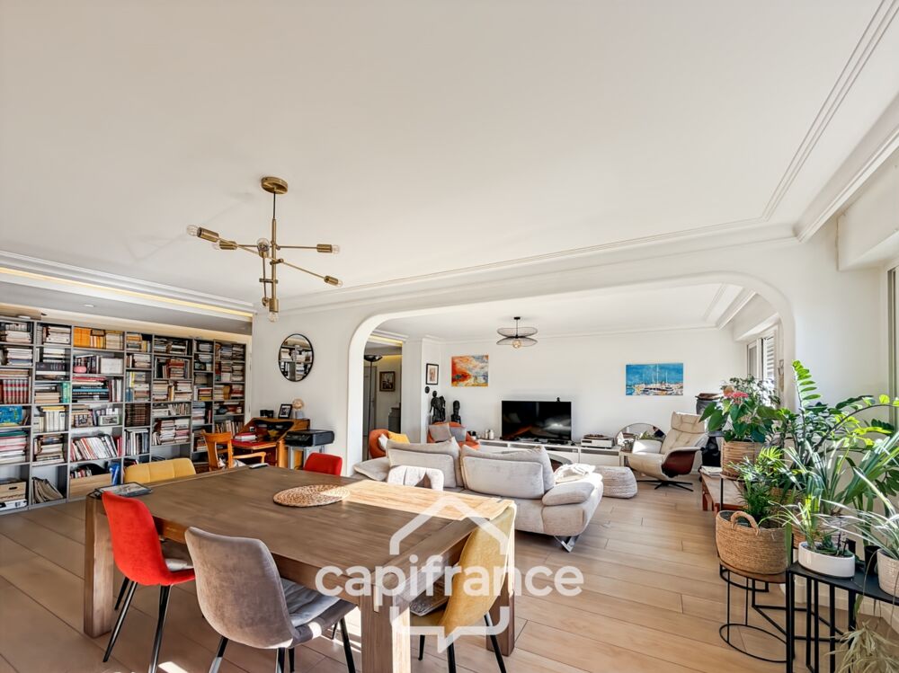 Vente Appartement Appartement à vendre 4 pièces HYERES (83) - 147m2- 4ème et dernièr Etage- Accès direct GARAGE Hyeres