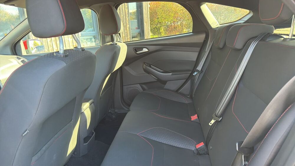 Focus III 1 EcoBoost125 St-Line Black &Eacute;dition 2017 occasion 76230 Isneauville