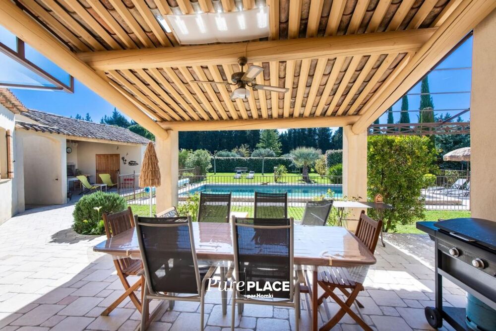 Mas provençal dexception  Vue sur le Luberon  Environnement confidentiel