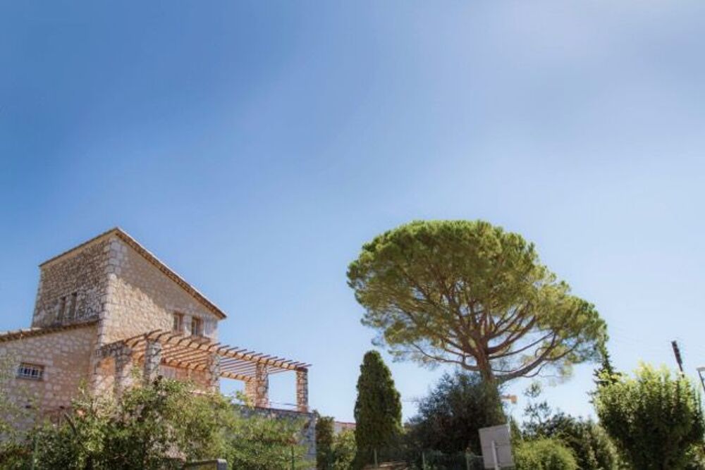 Location Maison Maison de 220m2 à louer sur Vence Vence