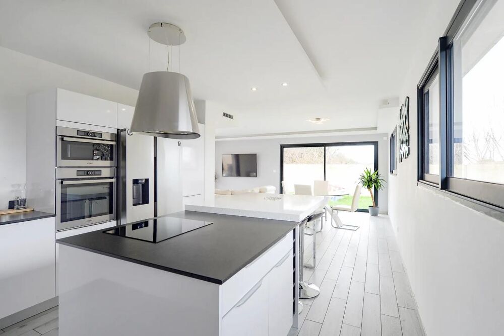 Vente Maison Maison moderne 5 pièces avec piscine à Merville Merville