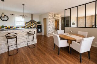  Maison à vendre 8 pièces 234 m²