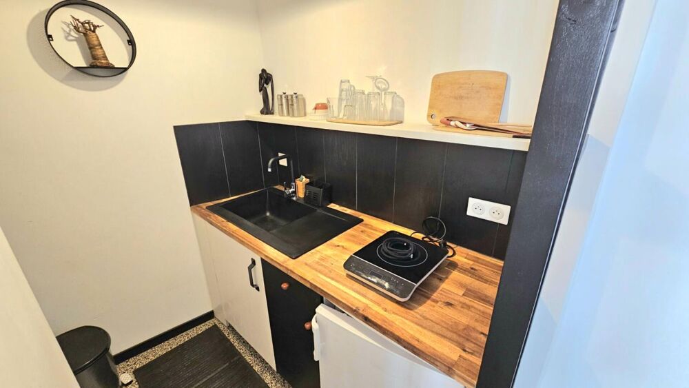 Studio avec caves au coeur du village de Claviers ? Idéal investissement ou pied-à-terre