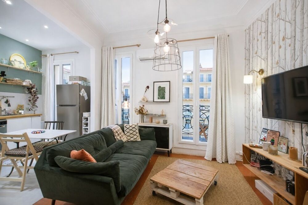 À vendre 2 appartements T3 de 55+58m² à MARSEILLE 1ER ARRONDISSEMENT