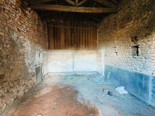  Remise / Grange à vendre 3 pièces 169 m² Lavoux