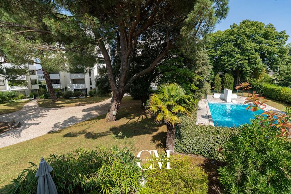 Vente Appartement Bordeaux-Caudéran Duplex 98m² jardin, piscine, box garage et parking Bordeaux