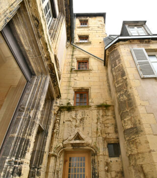  Immeuble � vendre 15 + pi�ces 631 m�