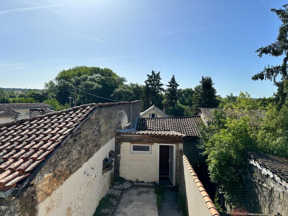 IDEAL PREMIER ACHAT ; maison de ville avec extérieur et dépendance aménageable