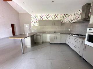  Maison  vendre 5 pices 165 m