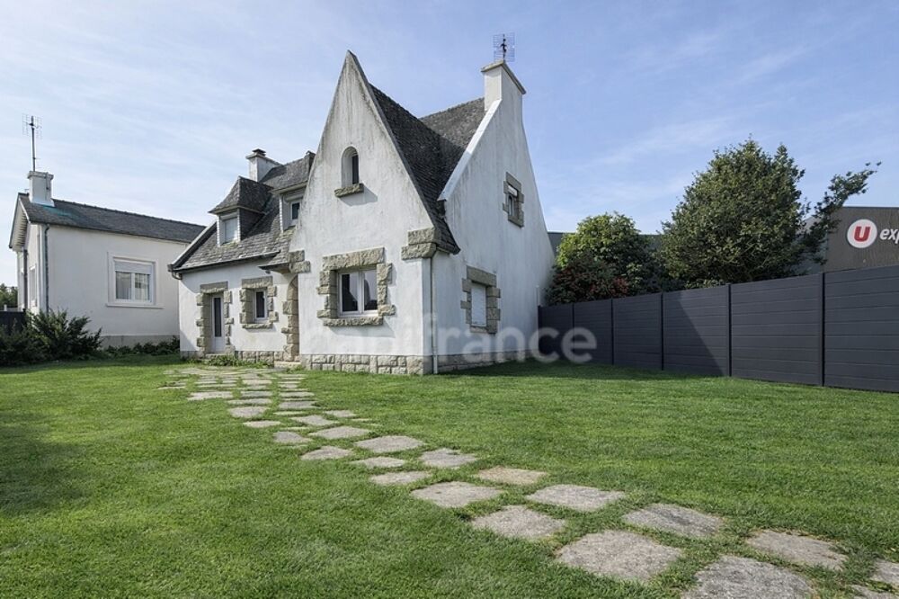 EXCLUSIVITÉ - Maison de ville à vendre 6 pièces à Chateauneuf-du-faou (29) DPE D