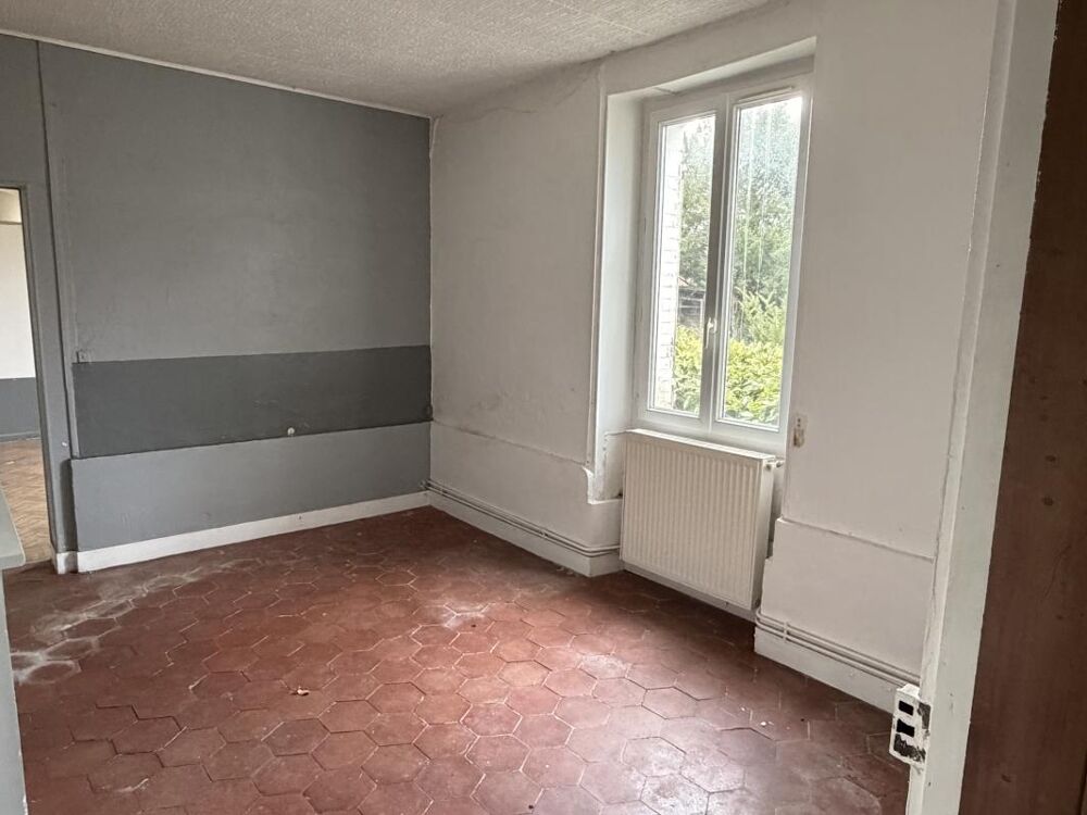 Vente Maison Maison 108m2 3 chambres -93m2 de combles aménageables -581m2 de terrain- Sours- 1O minutes Chartres Sours