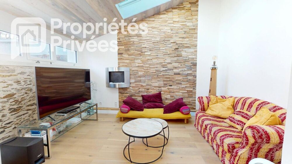 Maison Poiroux.Vente à termes libre d'occupation. 6 pièce(s) 115 m2