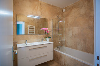  Appartement � vendre 4 pi�ces 130 m�