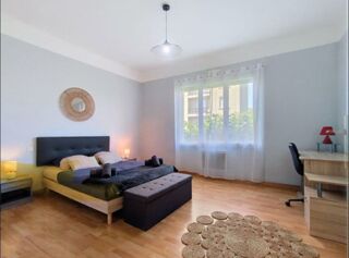  Appartement à louer 3 pièces 70 m²