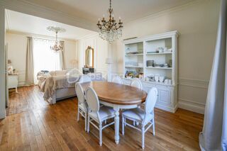  Propriété/château à vendre 8 pièces 256 m² Lucon