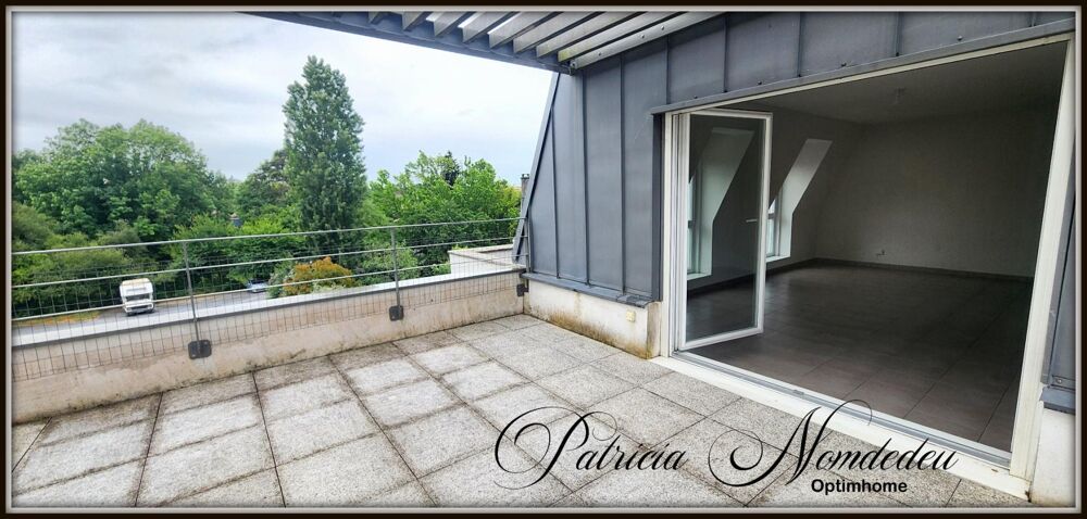 Dernier étage avec ascenseur et superbe terrasse T3 JURANCON (64)