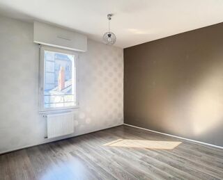  Appartement  vendre 4 pices 77 m