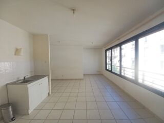  Appartement à louer 1 pièce 34 m²