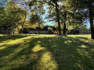  Terrain à vendre 745 m²