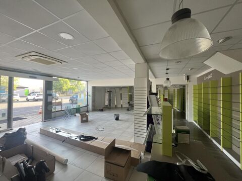   LOCAL COMMERCIAL 100 m² – OLEMPS CENTRE 