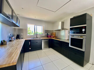  Maison  vendre 7 pices 185 m