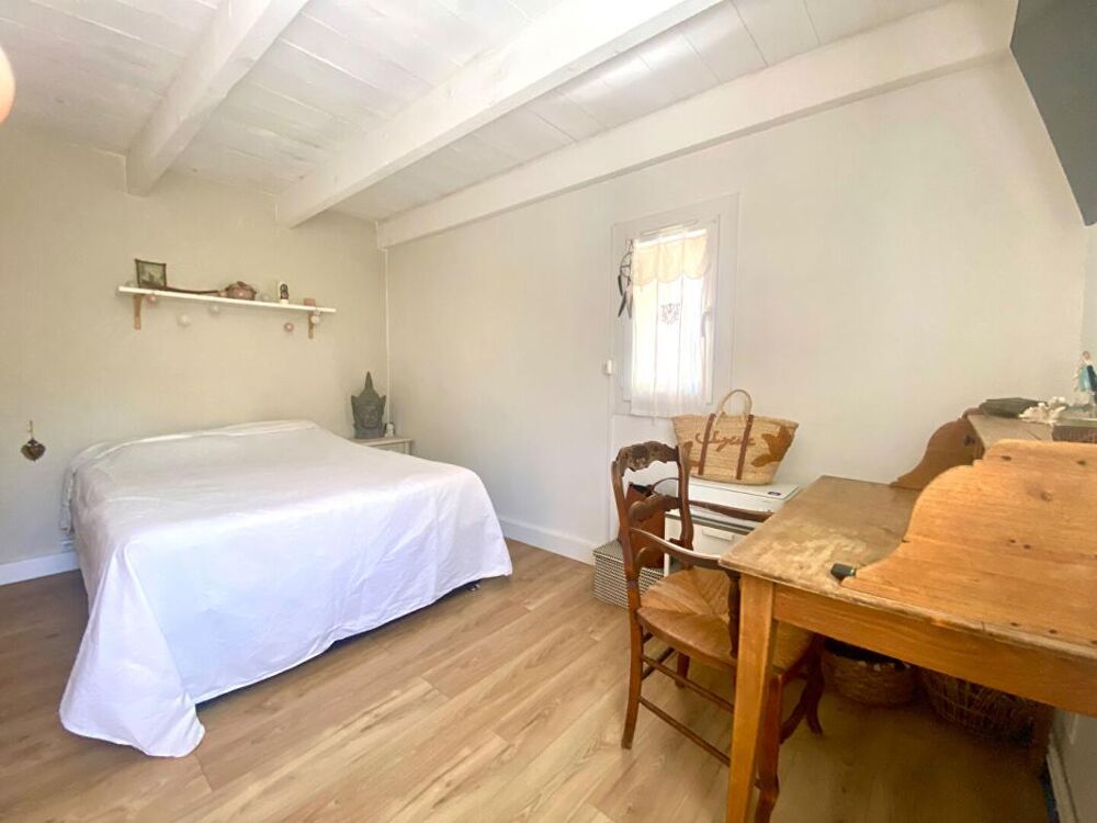 Maison La Cadiere D Azur 3 pièce(s) 90 m2 avec dépendance