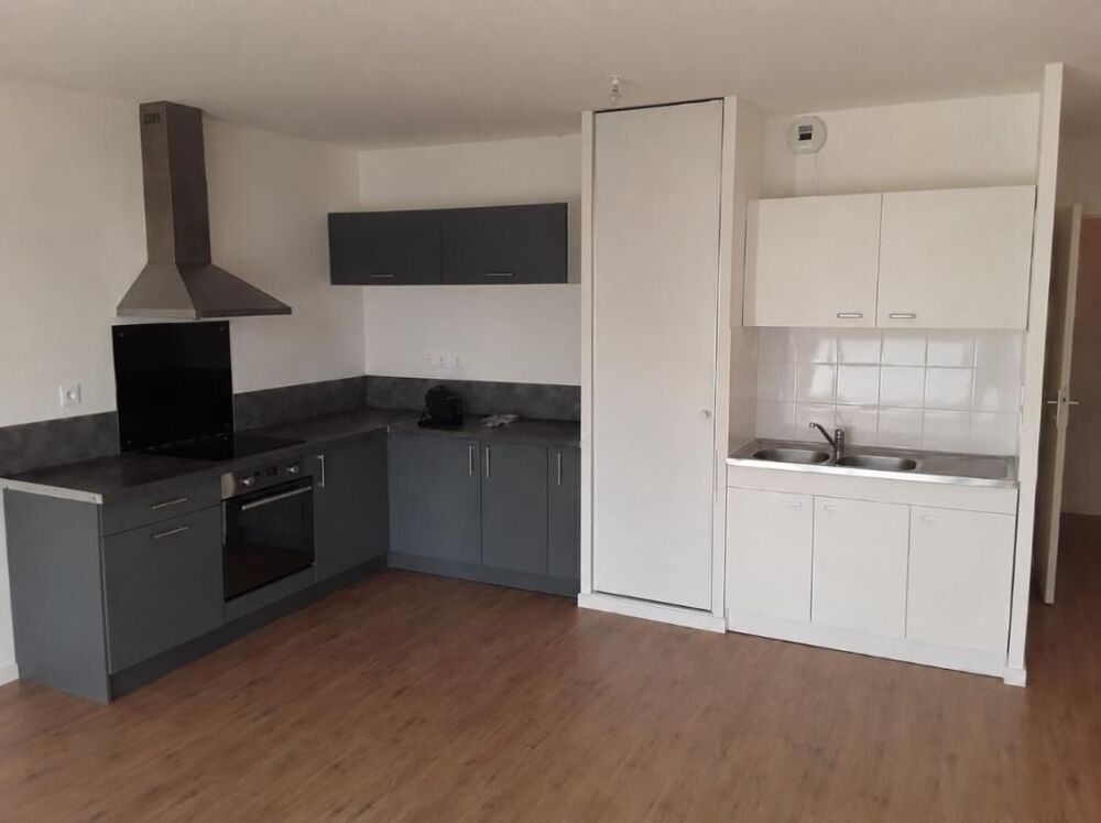 Location Appartement T3 avec terrasse et garage à La Madeleine La madeleine