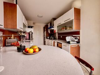  Appartement � vendre 5 pi�ces 140 m�