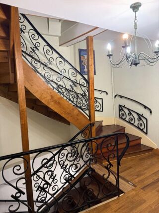  Immeuble � vendre 10 pi�ces 228 m�