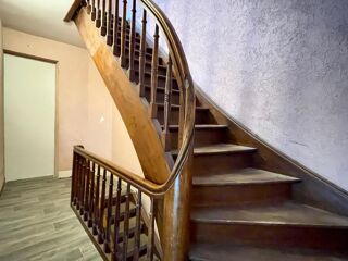  Immeuble à vendre 8 pièces 140 m²