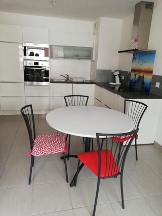  Appartement à louer 2 pièces 45 m²