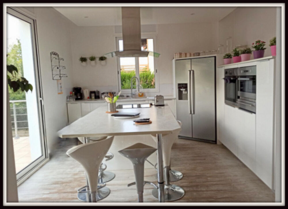 Dpt Aube (10), à louer TROYES chambres en colocation maison T7 de 185 m² avec jardin arboré de 1 100 m²