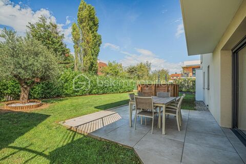   APPARTEMENT DE STANDING - REZ DE JARDIN - PISCINE Appartement - 4 pice(s) - 92 m