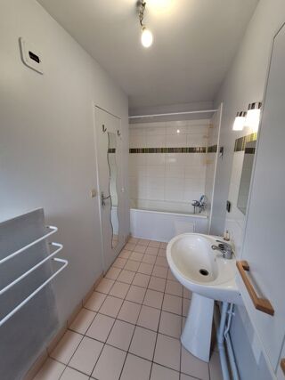  Appartement à louer 1 pièce 33 m²