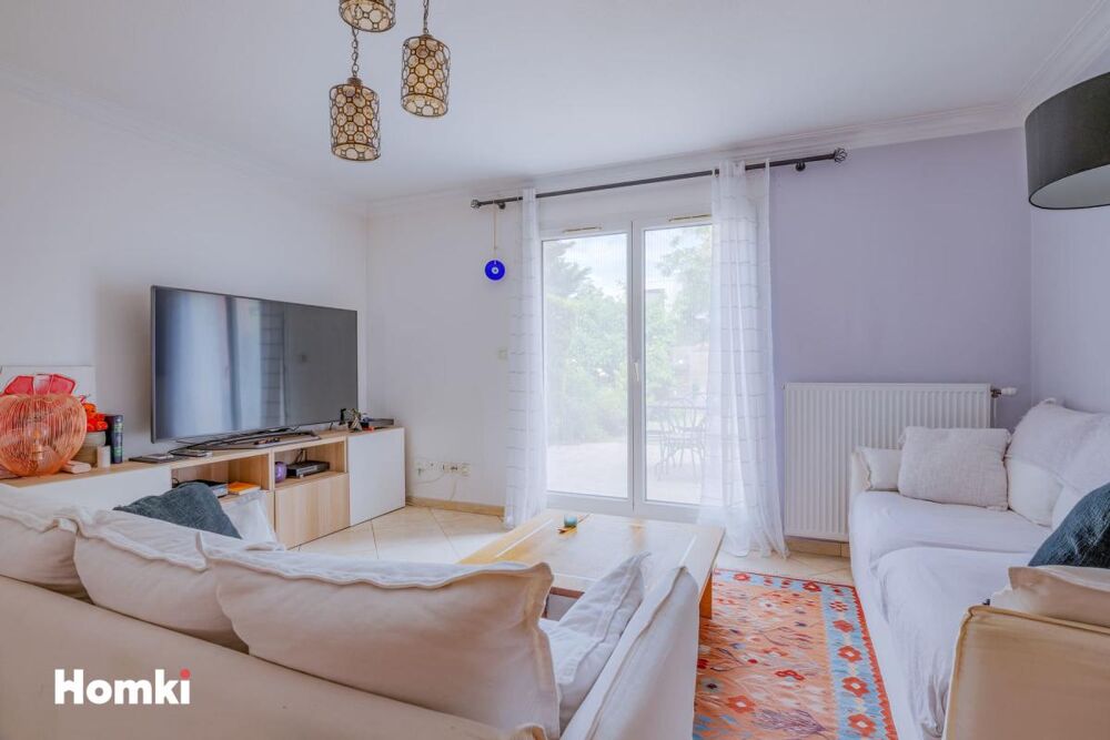 Villeurbanne  Duplex esprit maison avec terrasse, jardin et garage