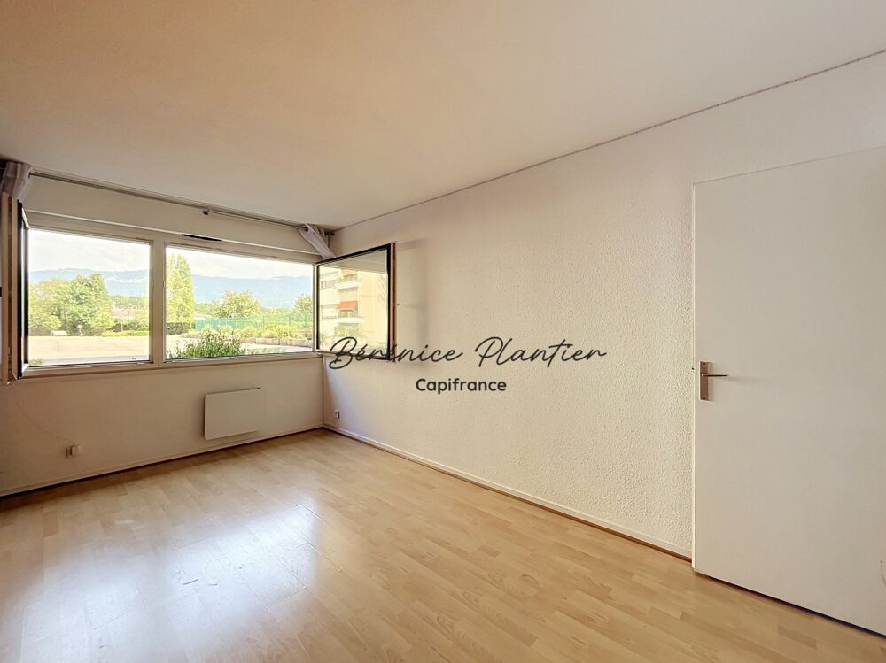 Vente Appartement Appartement avec vue sur la piscine et le parc Saint julien en genevois