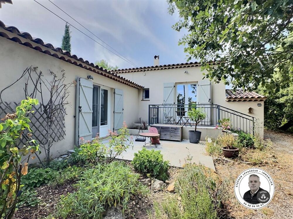 MAISON de plain pied de Caractère avec Piscine