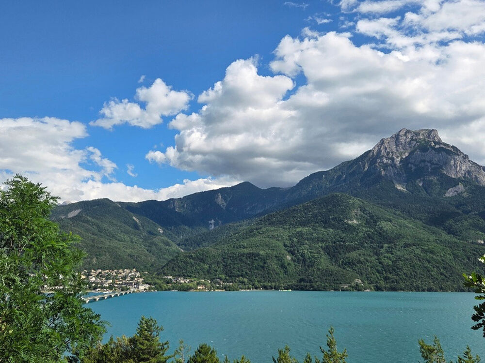 Vente Appartement Appartement à vendre 4 pièces ,vue  Lac et Montagnes sur SAVINES LE LAC (05) , Dans une résidence en construction style villa  p Savines le lac