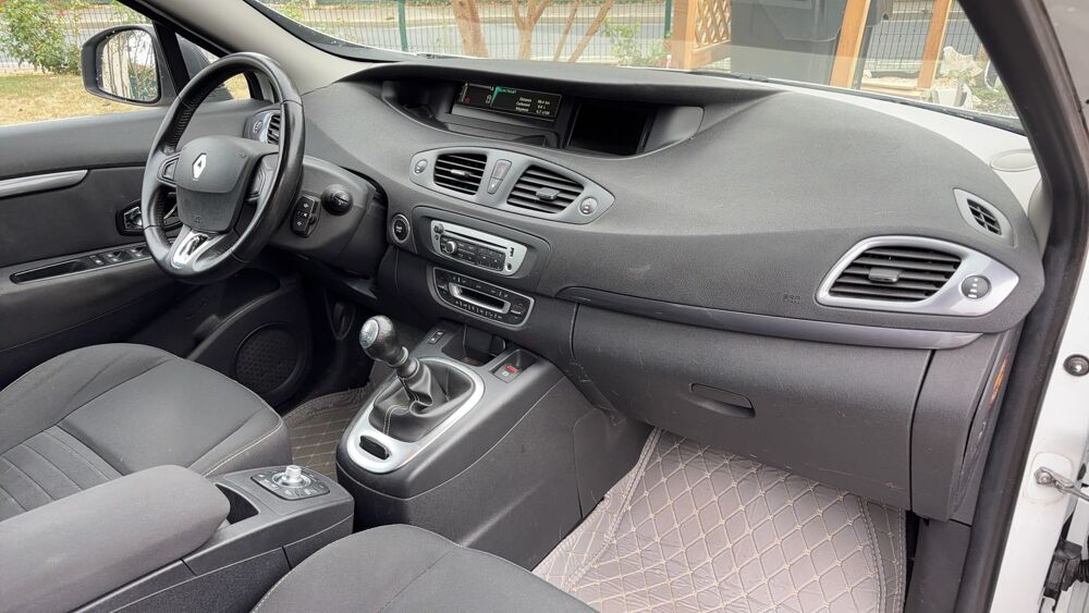 Sc&eacute;nic III 1.2 Tce 115 Limited 2014 occasion 60800 Crepy En Valois