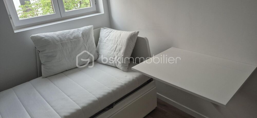 Location Appartement Studio entièrement rénové et meublé – Internet inclus – Centre de Pau Pau