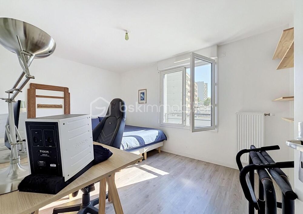 Vente Duplex/Triplex LUMINEUX DUPLEX 4 PIÈCES – 89 M² – DERNIER ÉTAGE – TERRASSE 72 M² Bagnolet