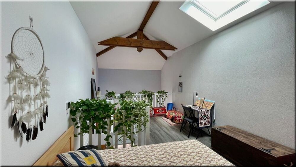 Appartement à vendre 2 pièces SEGNY (01) Duplex dernier étage avec terrasse et vue Jura - Ségny centre